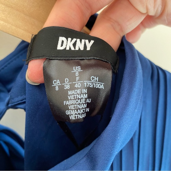 NWT DKNY Pleated High Neck Bow Sash Cocktail Midi Dress, Size 8 - Picture 12 of 12